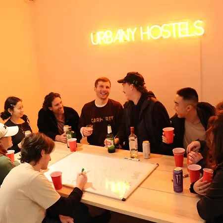 Urbany Hostel London 18-40 Years Old-3